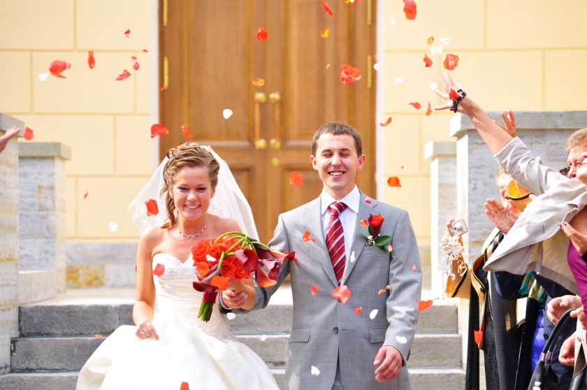 Top Tips To Tighten The Purse Strings On Your Marriage Expenditure