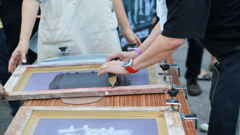 The Pros and Cons of Screen Printing in Rancho Cucamonga, CA